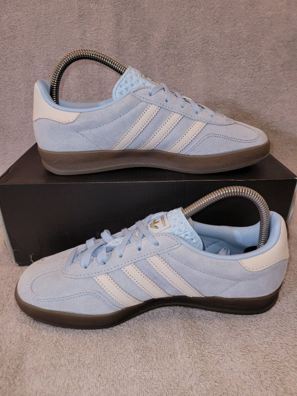 Adidas Gazelle Women's Size 7 Sky Blue White Tan Gum Sneakers JI2717 (#2471) - Picture 2 of 16